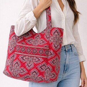 Vera Bradley Curvy Tote Red "Frankly Scarlet" Pattern 2008